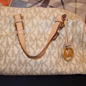 Michael Kors logo Grayson Satchel